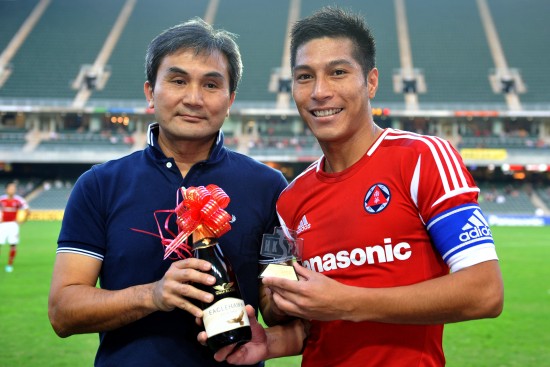 李志豪(右)加盟梅州客家