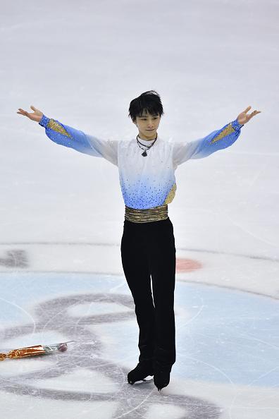 羽生结弦被曝与青梅竹马订婚 花滑天才要结婚了?