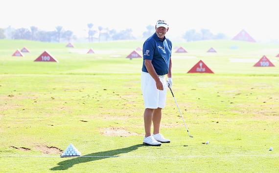 达伦-克拉克穿短裤练球