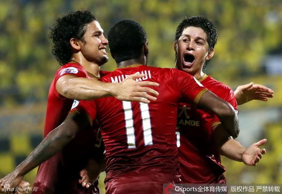 恒大2013年登顶亚洲的黄金三叉戟