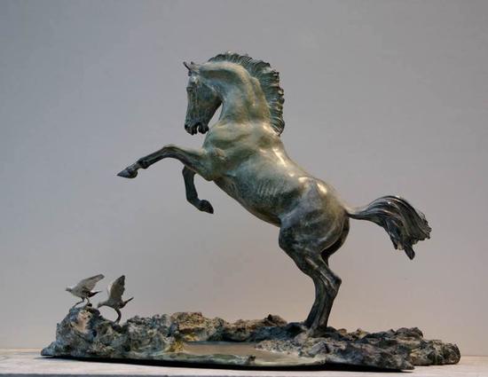 见证马雕塑创作全过程为北京马协2015年会倒计时