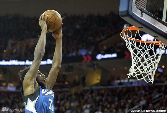 唐斯+维金斯今天不输詹皇