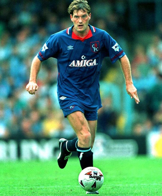 现任独立电视台体育评论员格伦-霍德尔也同意基恩的观点,他说:"过去