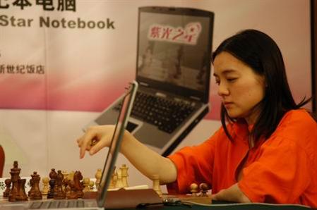 诸宸对决人工智能“紫光之星”