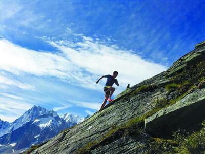 闫龙飞称跑步能收获自由快乐