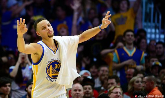 篮筐对于库里或许就像宇宙一样无垠