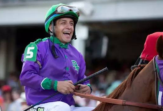 “美国法老”骑师伊伟舵被选为2016年乔治•伍尔夫纪念骑师奖得主