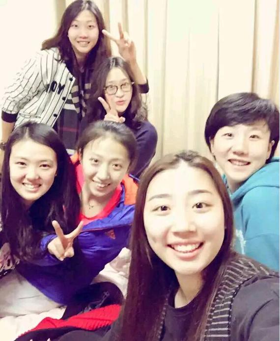 姚迪与国家队队友合影