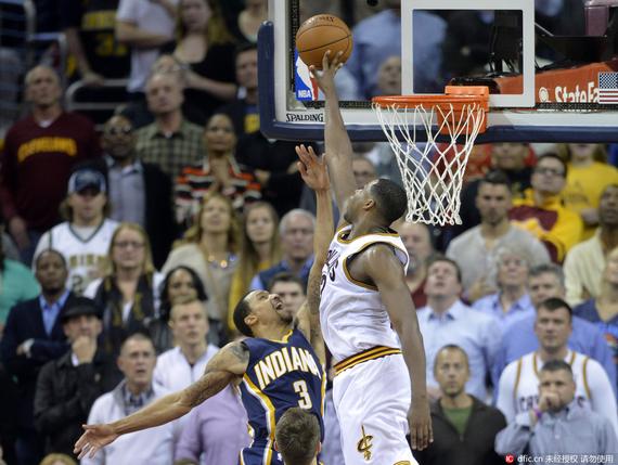 TT关键封盖帮助骑士赢球