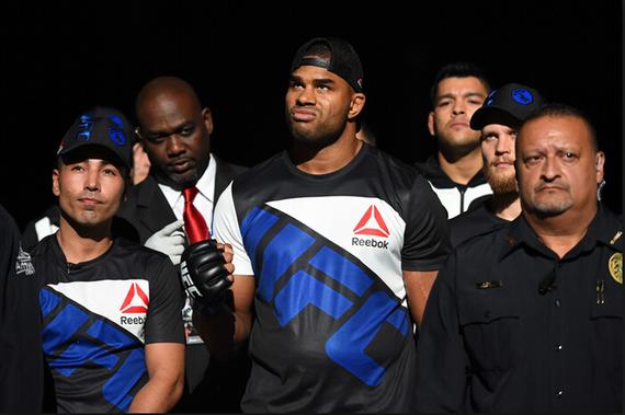 将在家乡与"斗牛犬"安德烈-阿尔洛夫斯基(andrei arlovski)上演一场