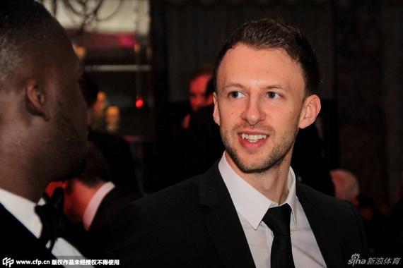 捧得冠军奖杯的特鲁姆普