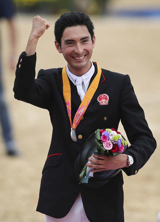 国际马联正式官宣 中国骑士华天获奥运资格