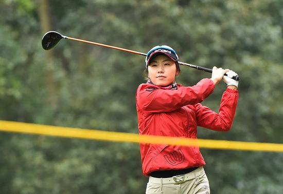 韩国选手金慧允打出一杆进洞