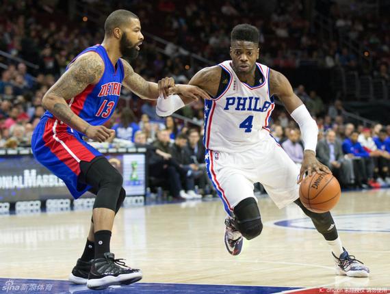 活塞轻取76人