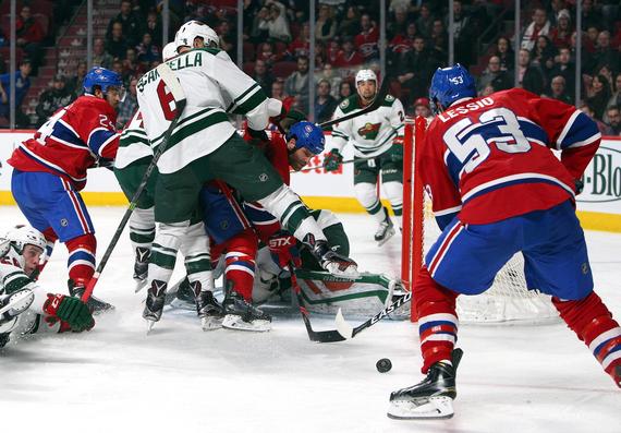 蒙特利尔加拿大人与明尼苏达荒野门前混战