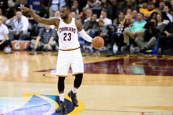 詹姆斯能恰如其分地运用社交媒体