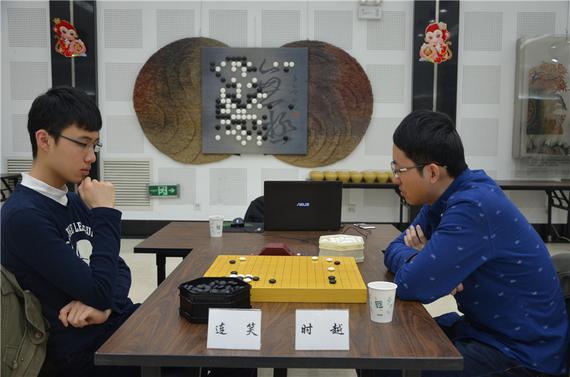 连笑胜时越晋级倡棋杯四强