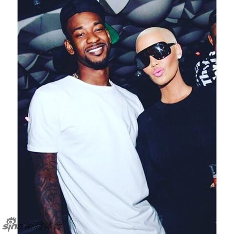 罗斯和罗斯好上了