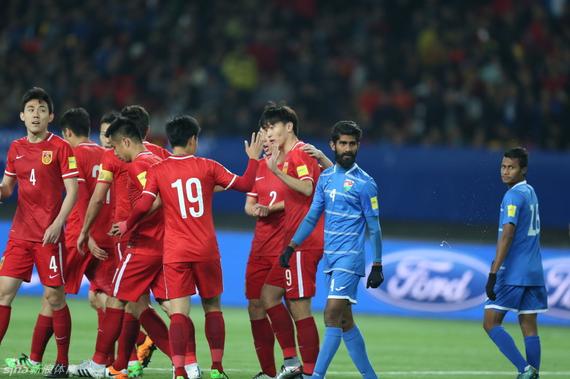 球迷不满国足的表现