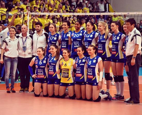 方岩率领戛纳女排重夺法国杯卡里罗获赛季第2冠