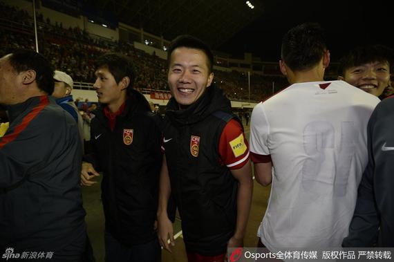 黄博文喜笑颜开