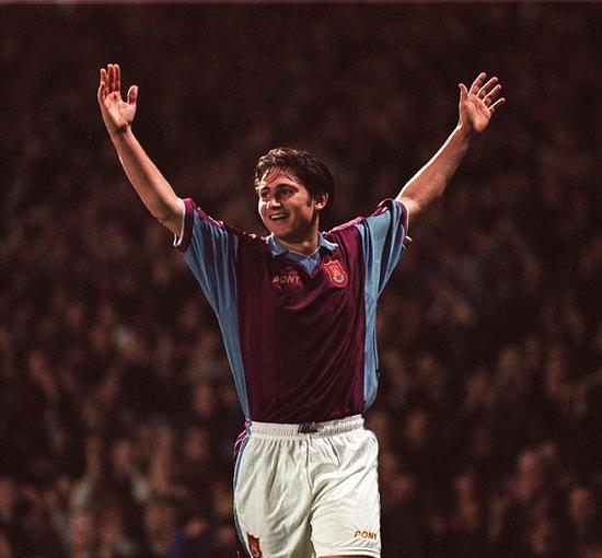 意气风发的兰帕德