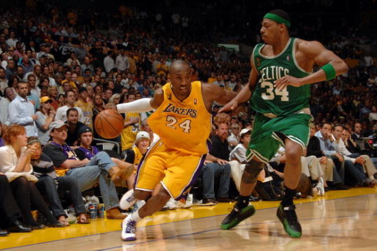 皮尔斯表示篮球需要科比的存在