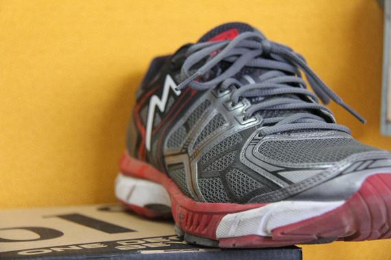 【装备控】361°Spir跑鞋测评：三大亮点，慢跑高配。