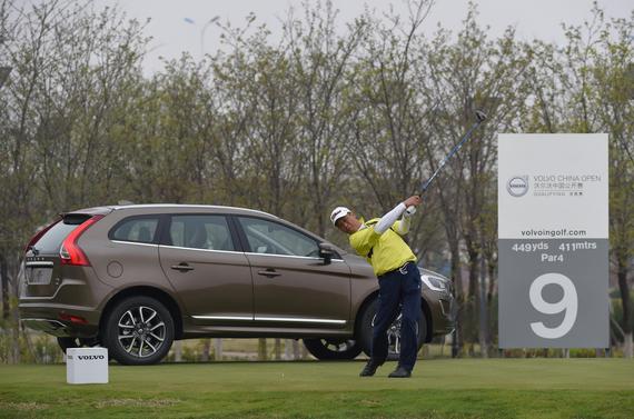 天津资格赛首轮战罢陈定根并列领先