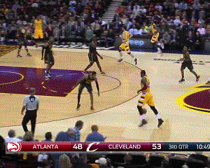 动图-詹姆斯空中对抗2 1 无视防守称霸禁区_nba_新浪竞技风暴_新浪网