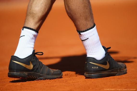 费德勒穿科比纪念球鞋比赛