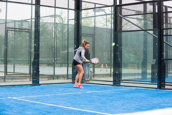 中国首个笼式网球场地在京揭幕在国内将设六大区