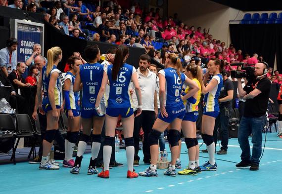 戛纳女排遭爆冷 法国当地时间5月7日晚,2015-2016赛季法国女排[微博]