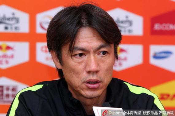 绿城主帅洪明甫