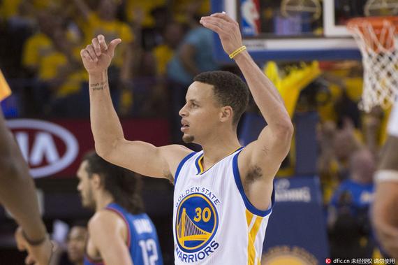 5分钟的神！他叫库里