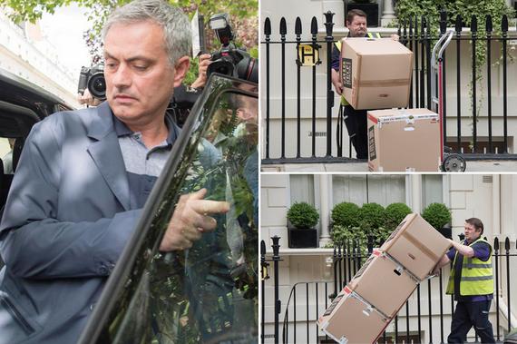 英媒拍到穆帅搬家照片