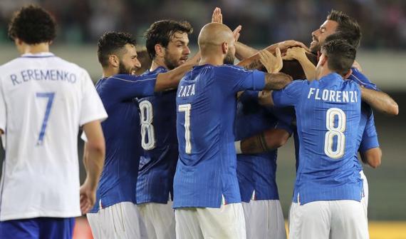 意大利庆祝进球