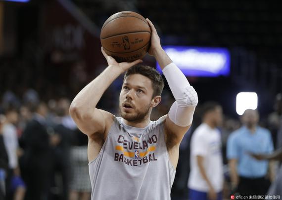 德拉今天只在垃圾时间里有一点点的出场机会