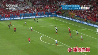 莫拉塔头球破门