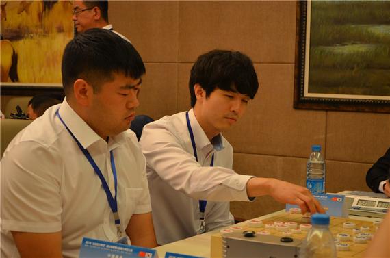 申鹏郑元稙组合