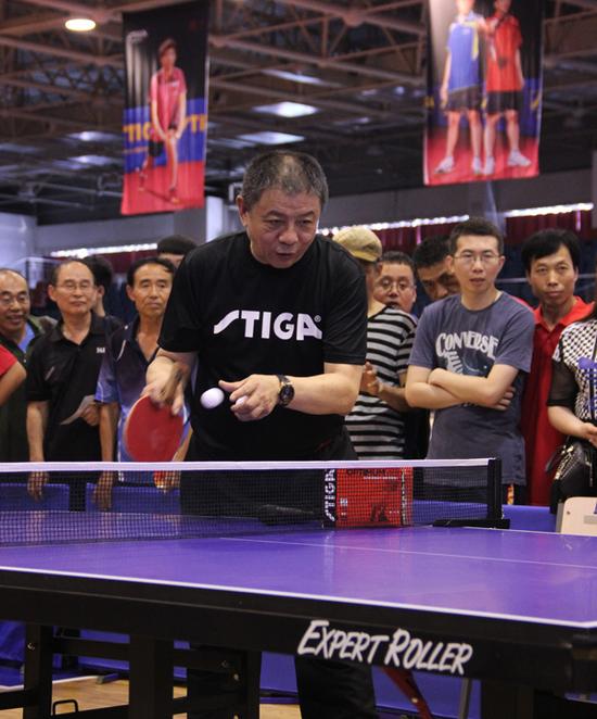 全国业余乒乓球巡回赛长春赛区落幕 李晓东助阵