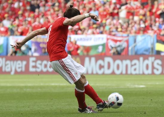 欧文:c罗贝尔任意球谁牛 欧洲杯史上最强神是