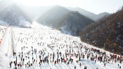 洛阳伏牛山滑雪场