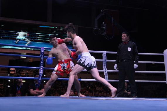 比赛另现场观众沸腾