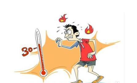 男子高温下长跑中暑晕倒