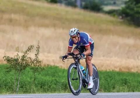 铁三项目相辅相成，自行车高强度间歇，有助于跑步。