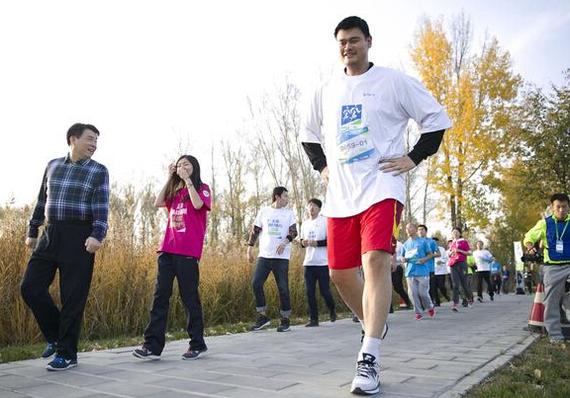 姚明参加跑步活动（资料图）