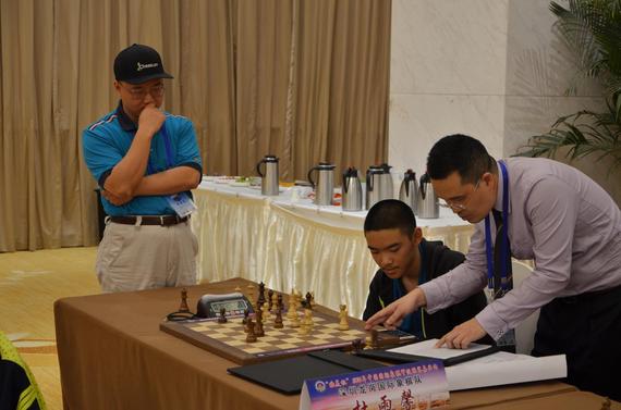 父亲熊伟文关注熊奕韬比赛