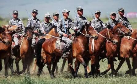 解放军骑兵部队