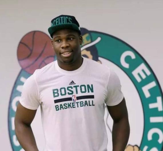 上海队宣布签下盖尔雄-亚布塞莱